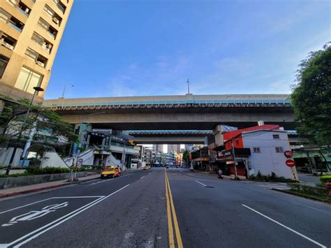 新店福園街凶宅|碧潭大樓每坪44萬法拍沒人要 筆錄揭恐怖黑歷史